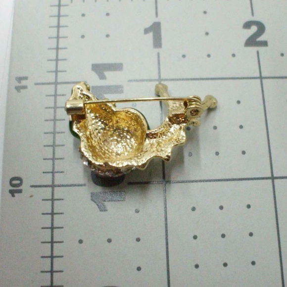 SOLD green enamel snail rhinestone brooch pin - Picture 2 of 2